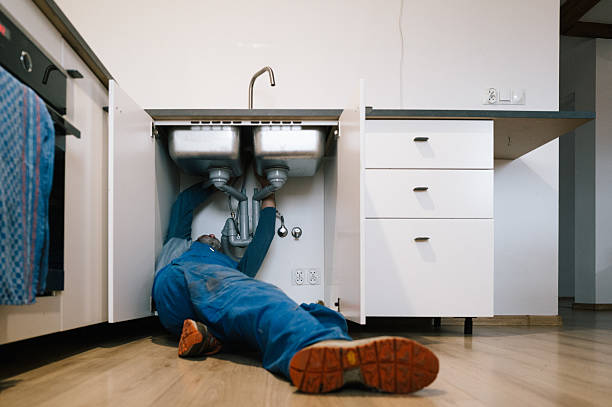 Professional Drain Cleaning technician working in Santa Rosa, NM